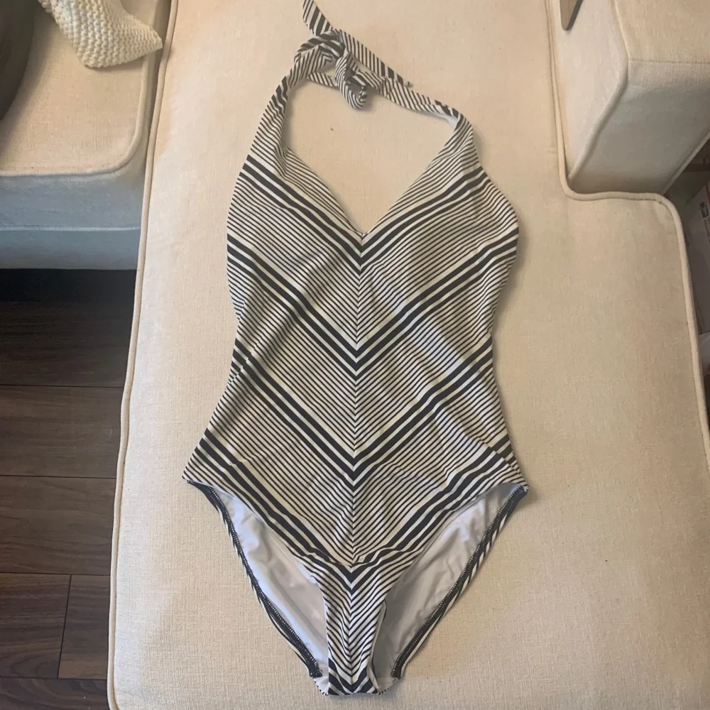 NWT bathing suit from LOFT black striped one piece 🎬👙 - Picture 2 of 6